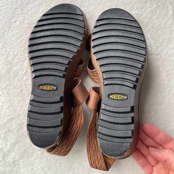 Keen Wedge Sandals Tan Size 7 - Picture 9 of 11